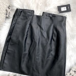 Brand new, high waisted, faux leather mini skirt. Purchased from Fashionnova.